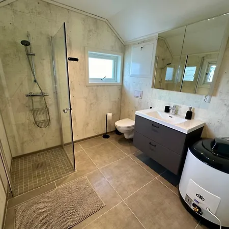 Modern 204 Apartment *